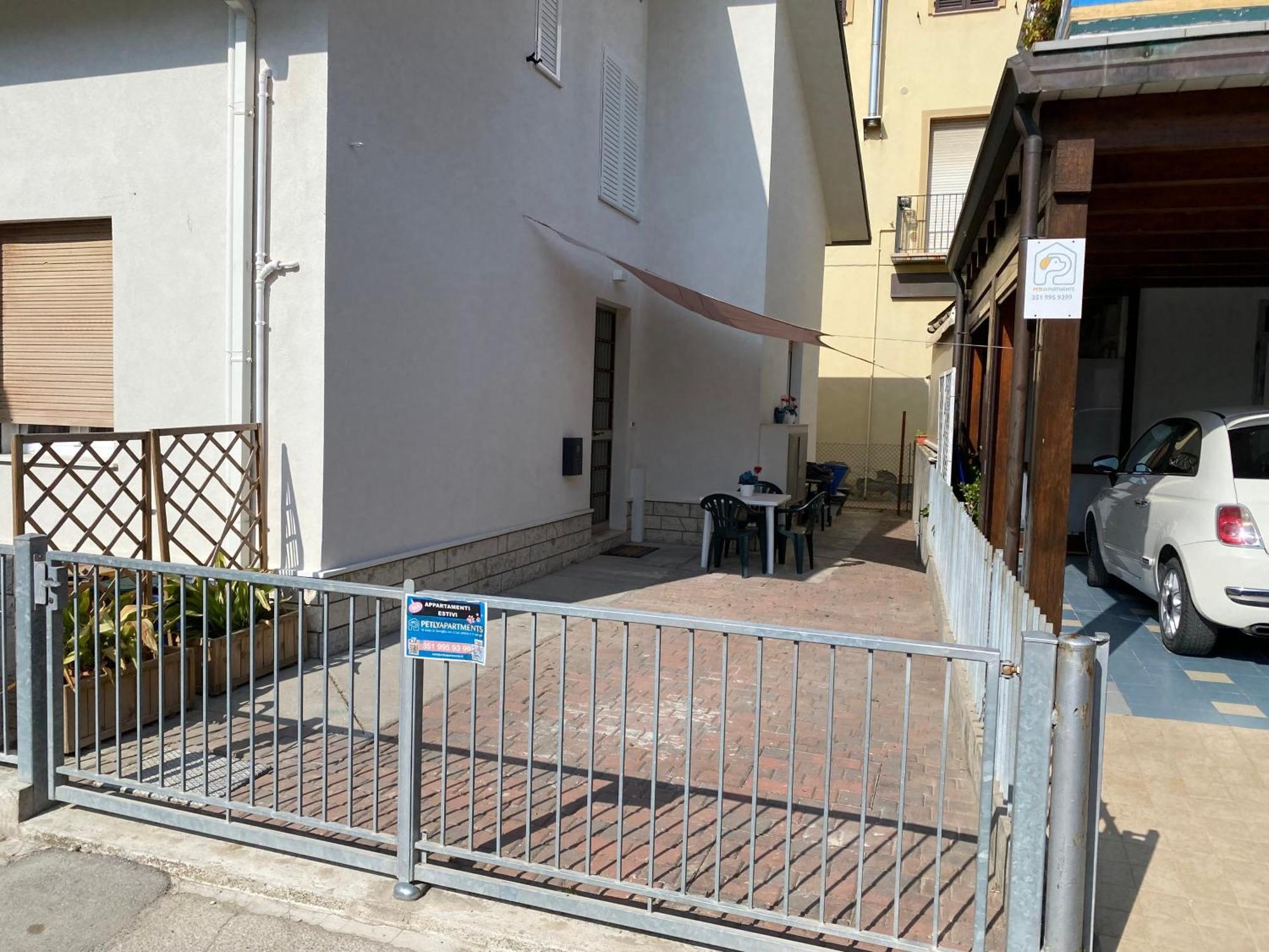 Petlyapartments #12 Bellaria-Igea Marina Esterno foto